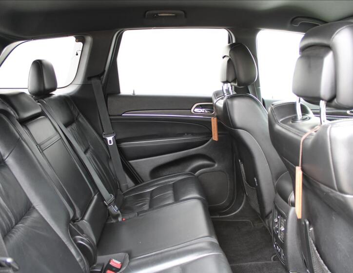 Jeep Grand Cherokee 35