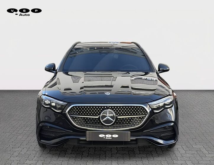 Mercedes-Benz Třídy E 8