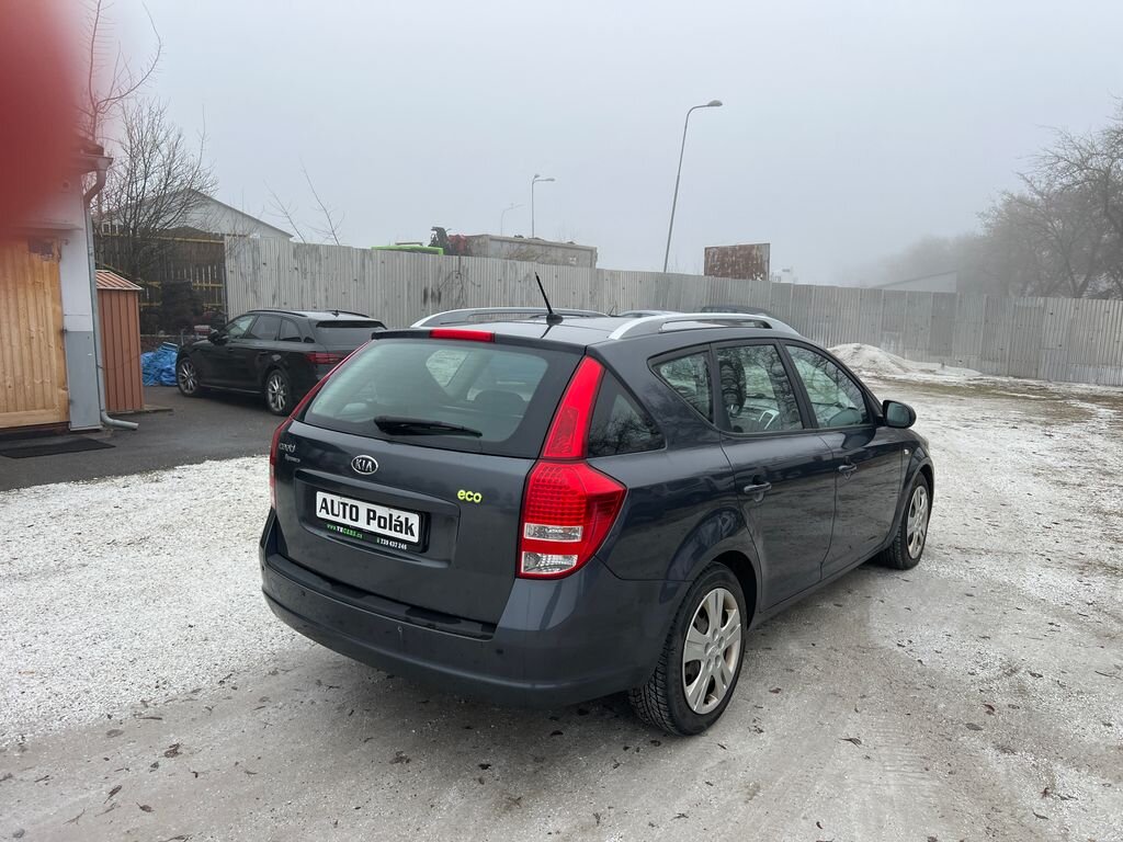 KIA Ostatní Kombi 1,6 l 66 kw