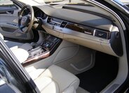 Audi A8 38