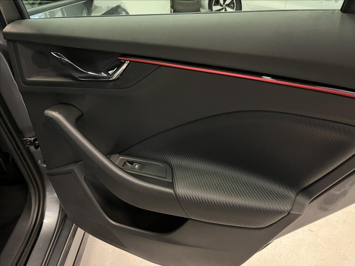 Škoda Kamiq SUV 999,0 85 kw