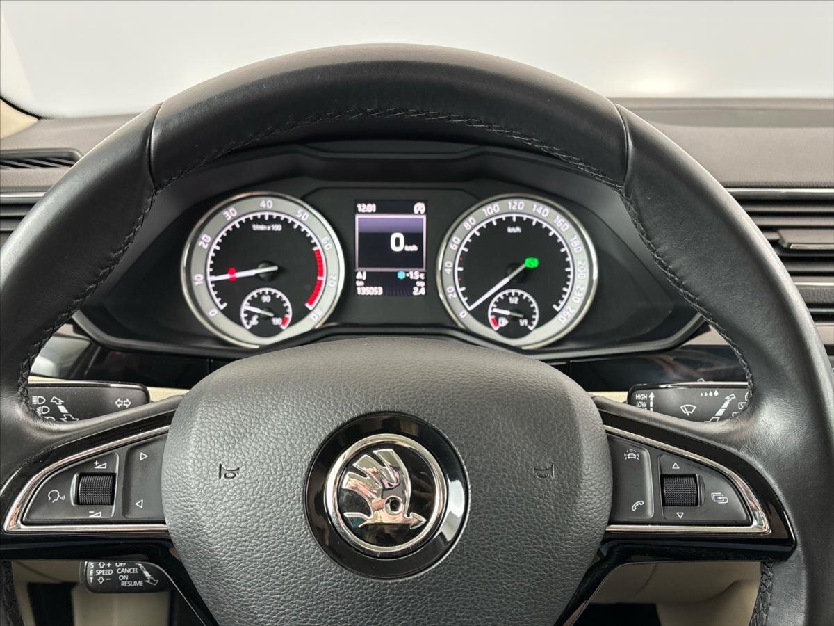 Škoda Superb Liftback 2,0 l 206 kw