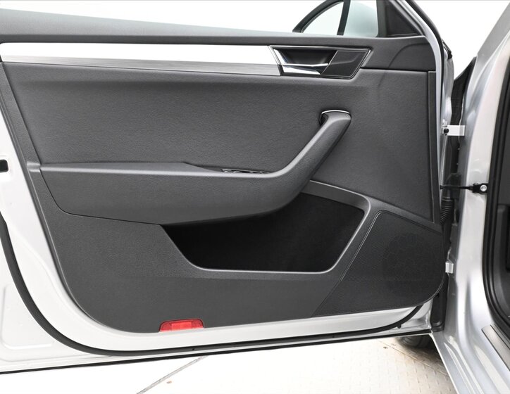 Škoda Superb Kombi 1,4 l 115 kw