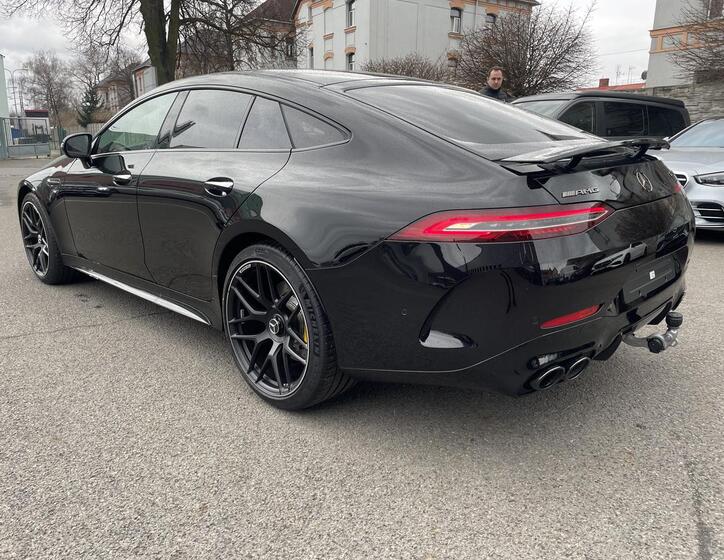 Mercedes-Benz AMG GT 28