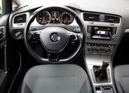 Volkswagen Golf 17