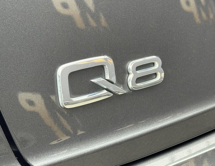 Audi Q8 SUV 3,0 l 210 kw