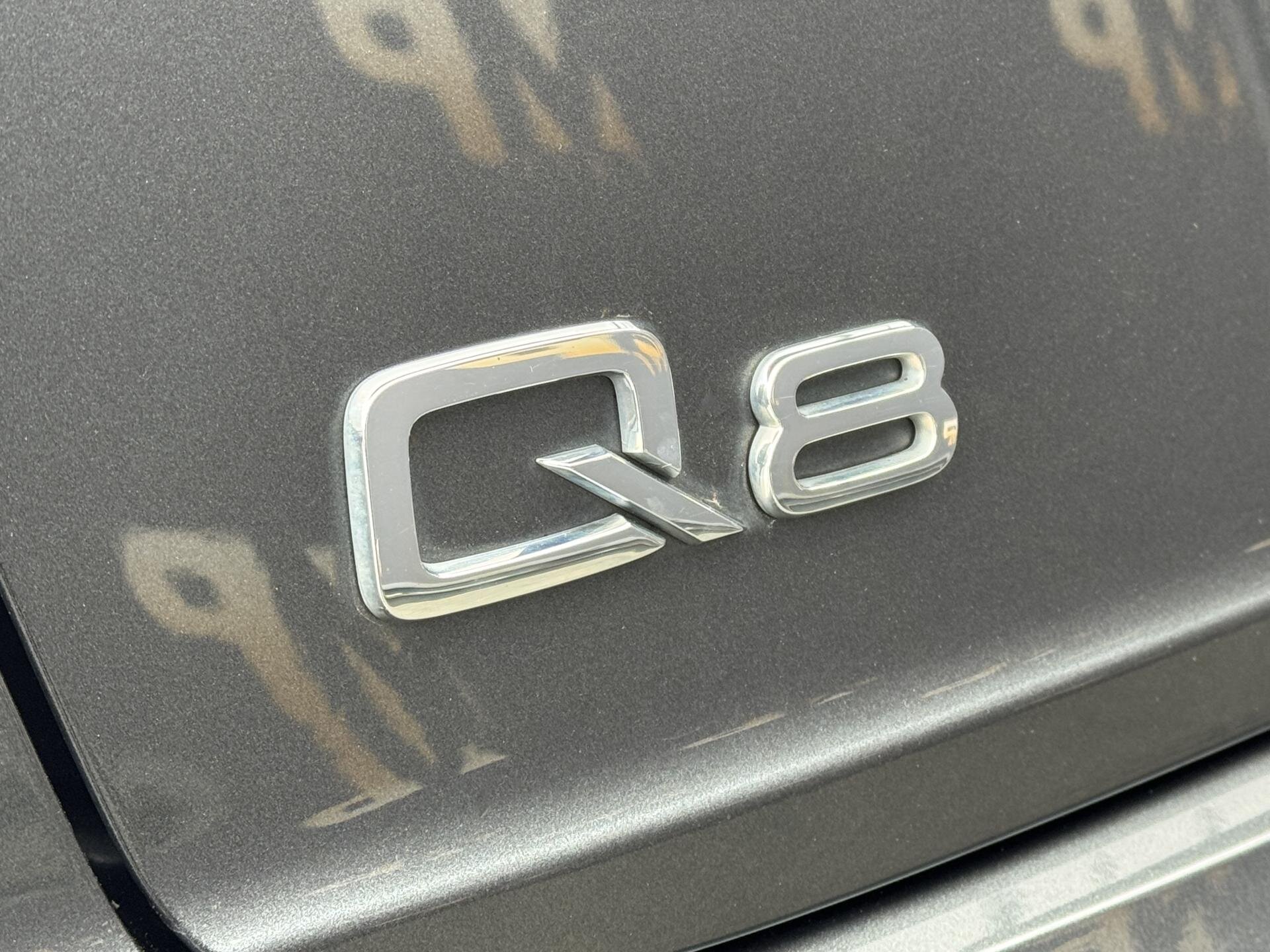 Audi Q8 SUV 3,0 l 210 kw