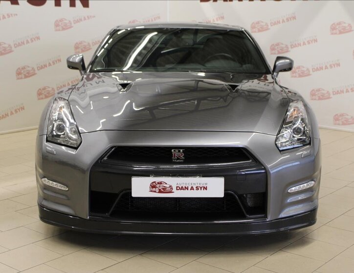 Nissan GT-R Kupé 3,8 l 390 kw