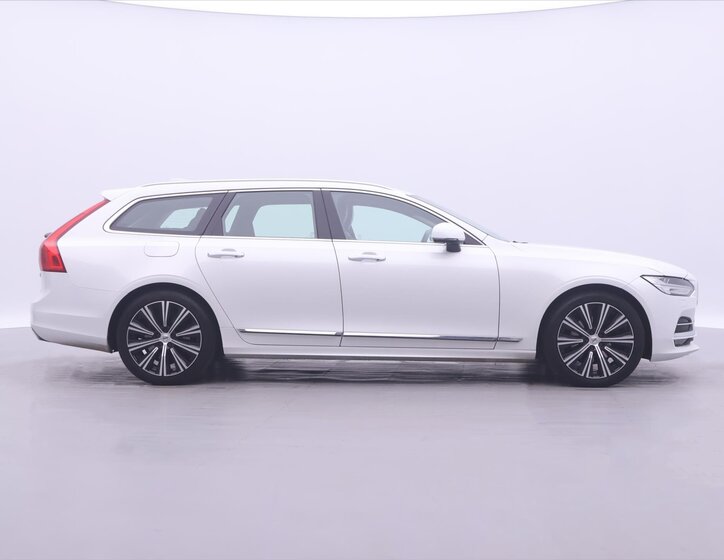 Volvo V90 8