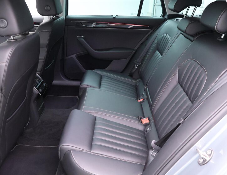 Škoda Superb Kombi 1,4 l 115 kw