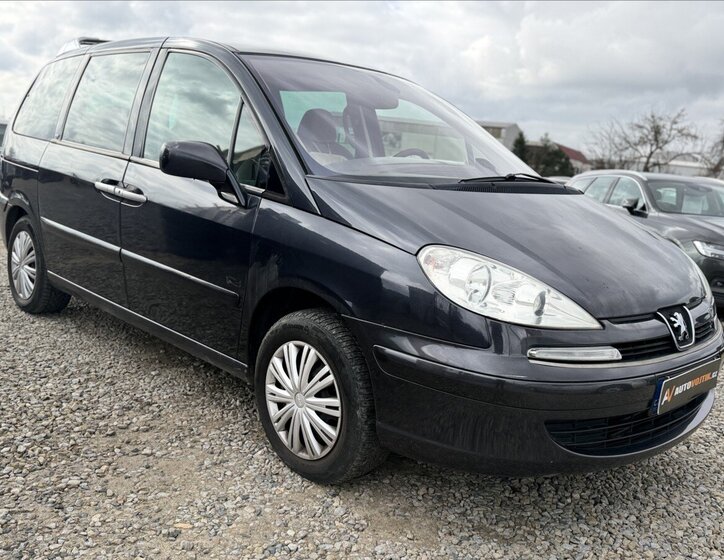 Peugeot 807 MPV 2,2 l 94 kw