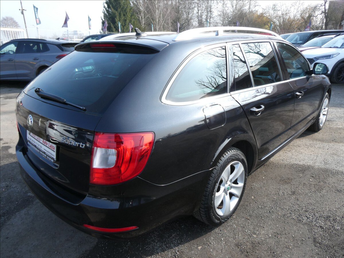 Škoda Superb Kombi 2,0 l 103 kw