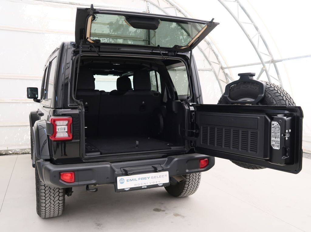 Jeep Wrangler SUV / Terénní 2,0 l 200 kw