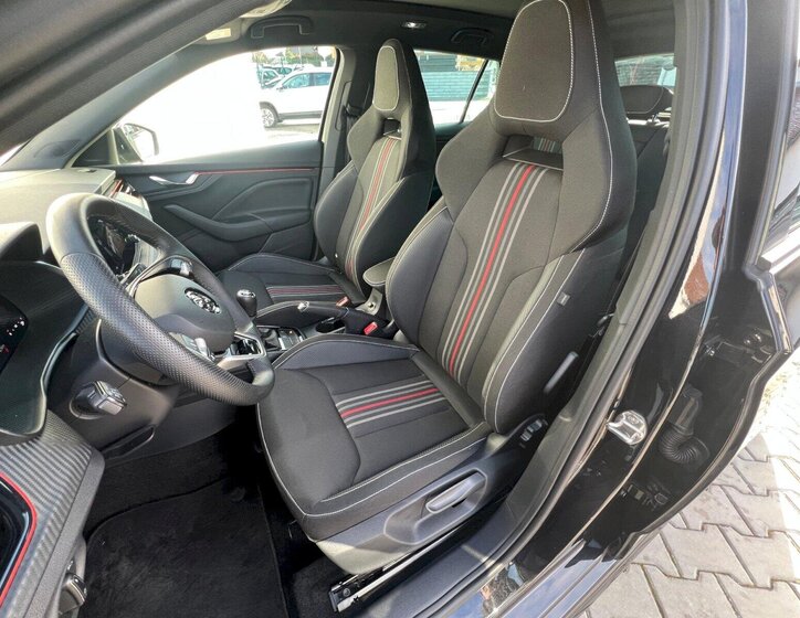 Škoda Scala Hatchback 1,0 l 85 kw