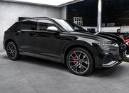 Audi SQ8 4