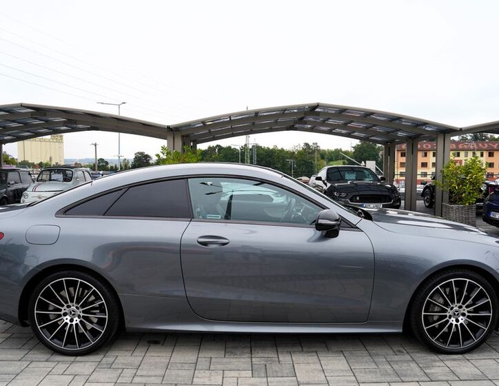 Mercedes-Benz Třídy E 7