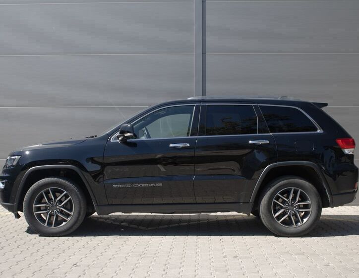 Jeep Grand Cherokee 9