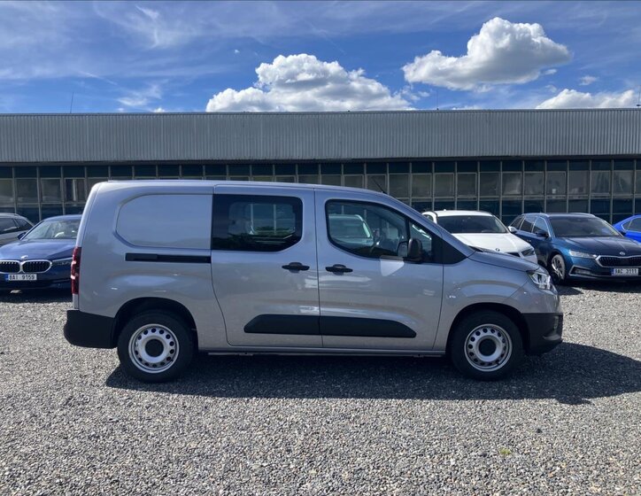 Toyota ProAce City Kombi 1,2 l 81 kw