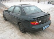 Hyundai Lantra Sedan 1,6 l 83 kw