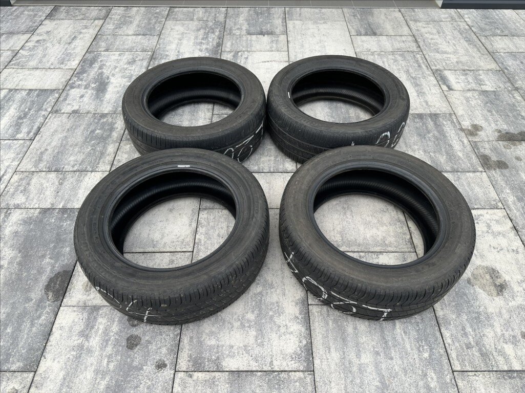 Toyota Corolla Kombi 1,2 l 85 kw