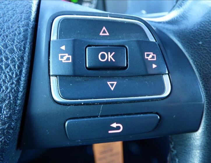 Volkswagen Touran 23