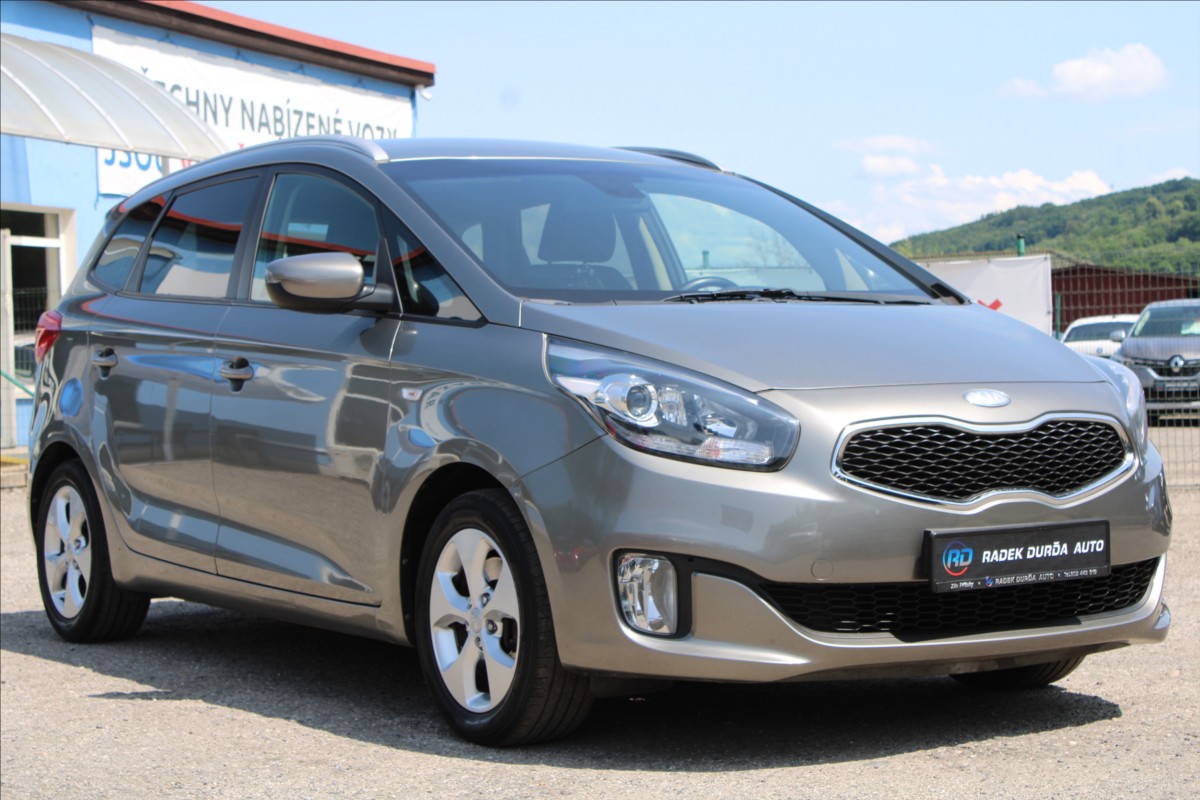 KIA Carens