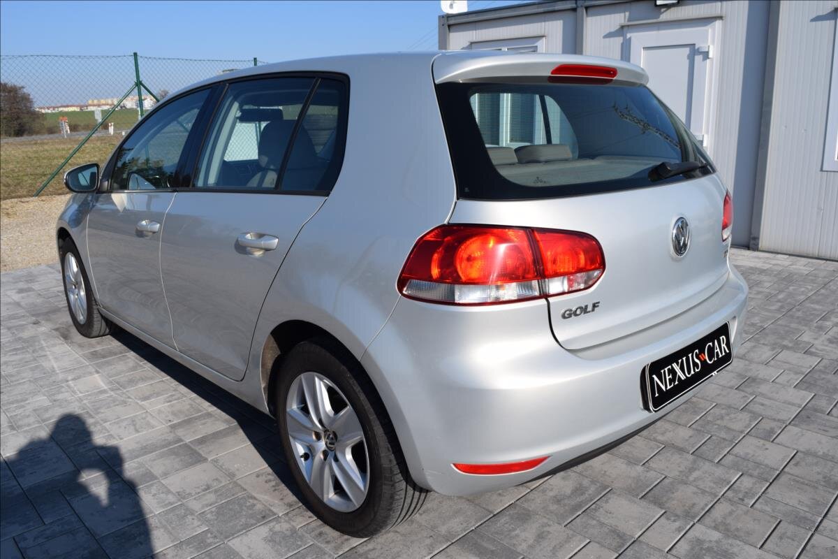 Volkswagen Golf Kombi 1,6 l 66 kw