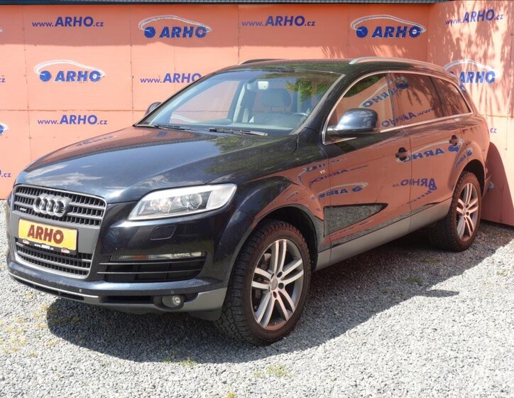 Audi Q7 SUV / Terénní 4,2 l 257 kw