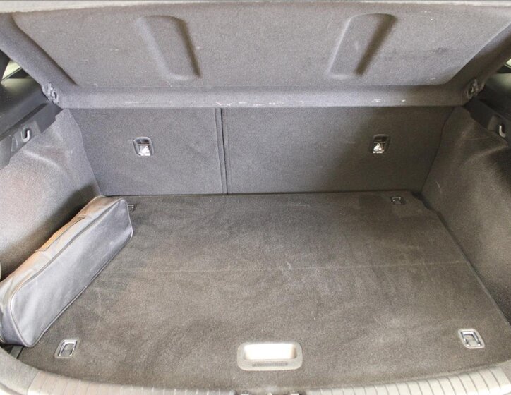 KIA Ceed Hatchback 1,5 l 117 kw