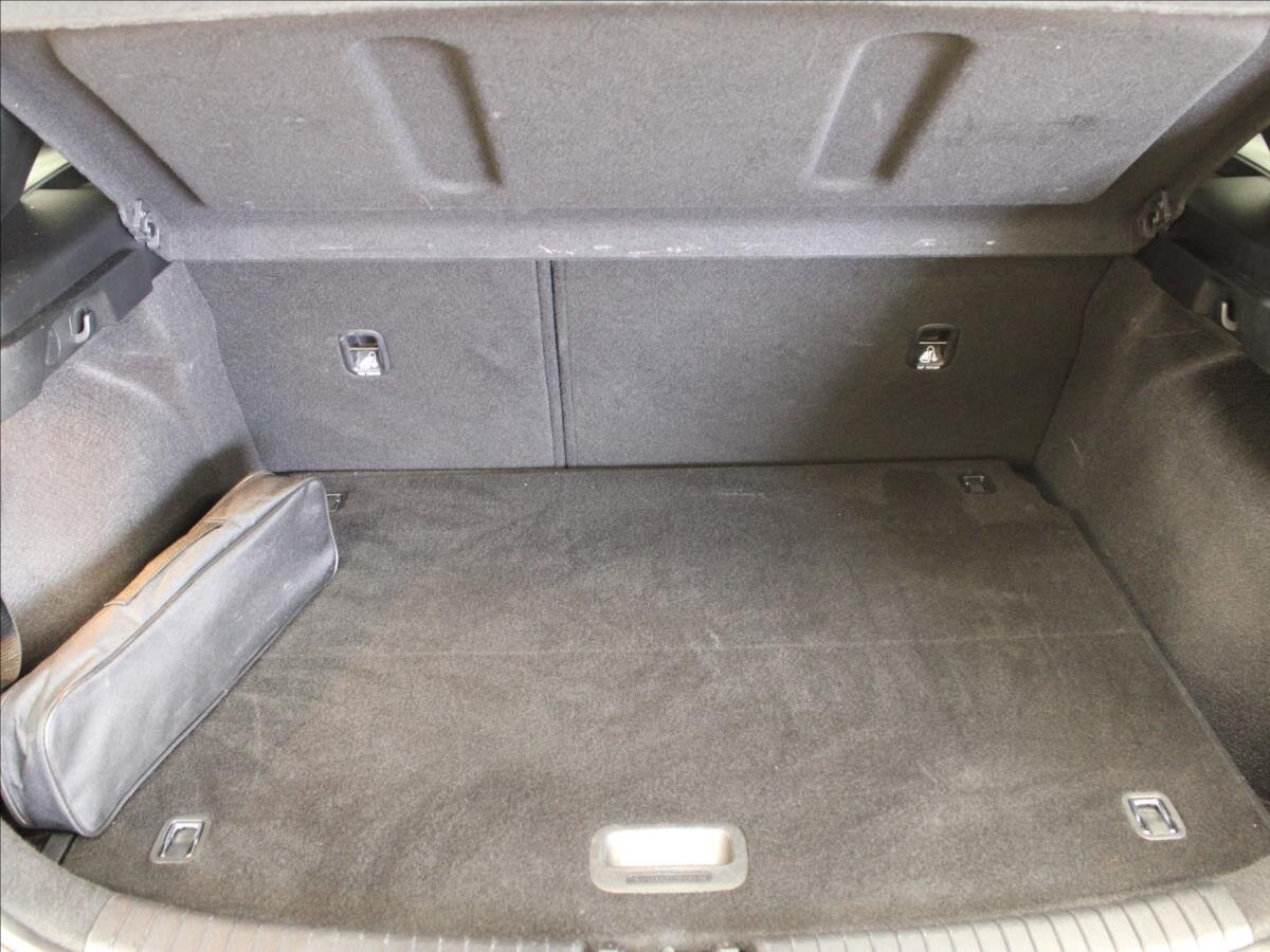 KIA Ceed Hatchback 1,5 l 117 kw