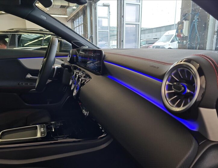 Mercedes-Benz CLA Sedan 2,0 l 110 kw