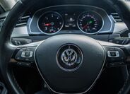 Volkswagen Passat 12