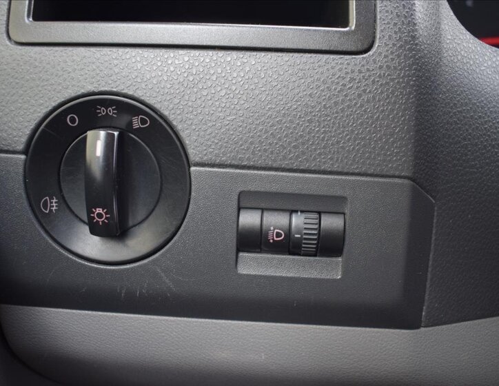 Volkswagen Transporter Ostatní 2,5 l 96 kw