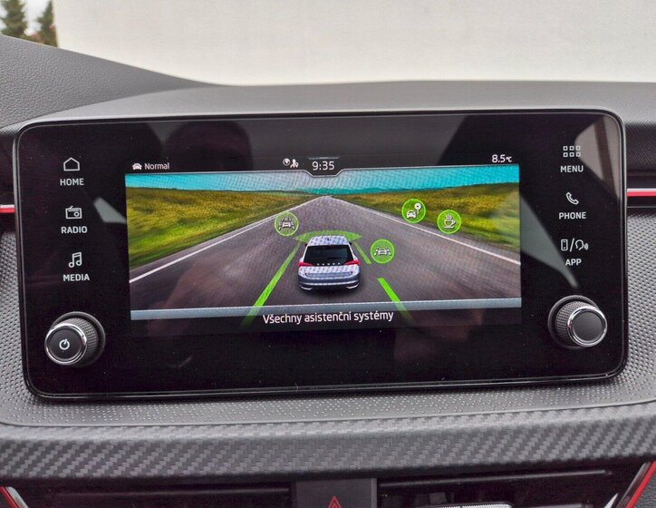 Škoda Scala Hatchback 1,0 l 85 kw