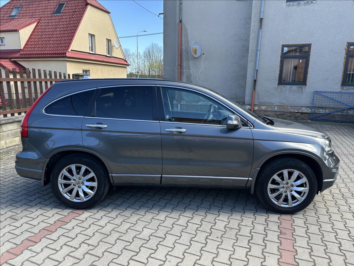Honda CR-V SUV / Terénní 2,0 l 110 kw