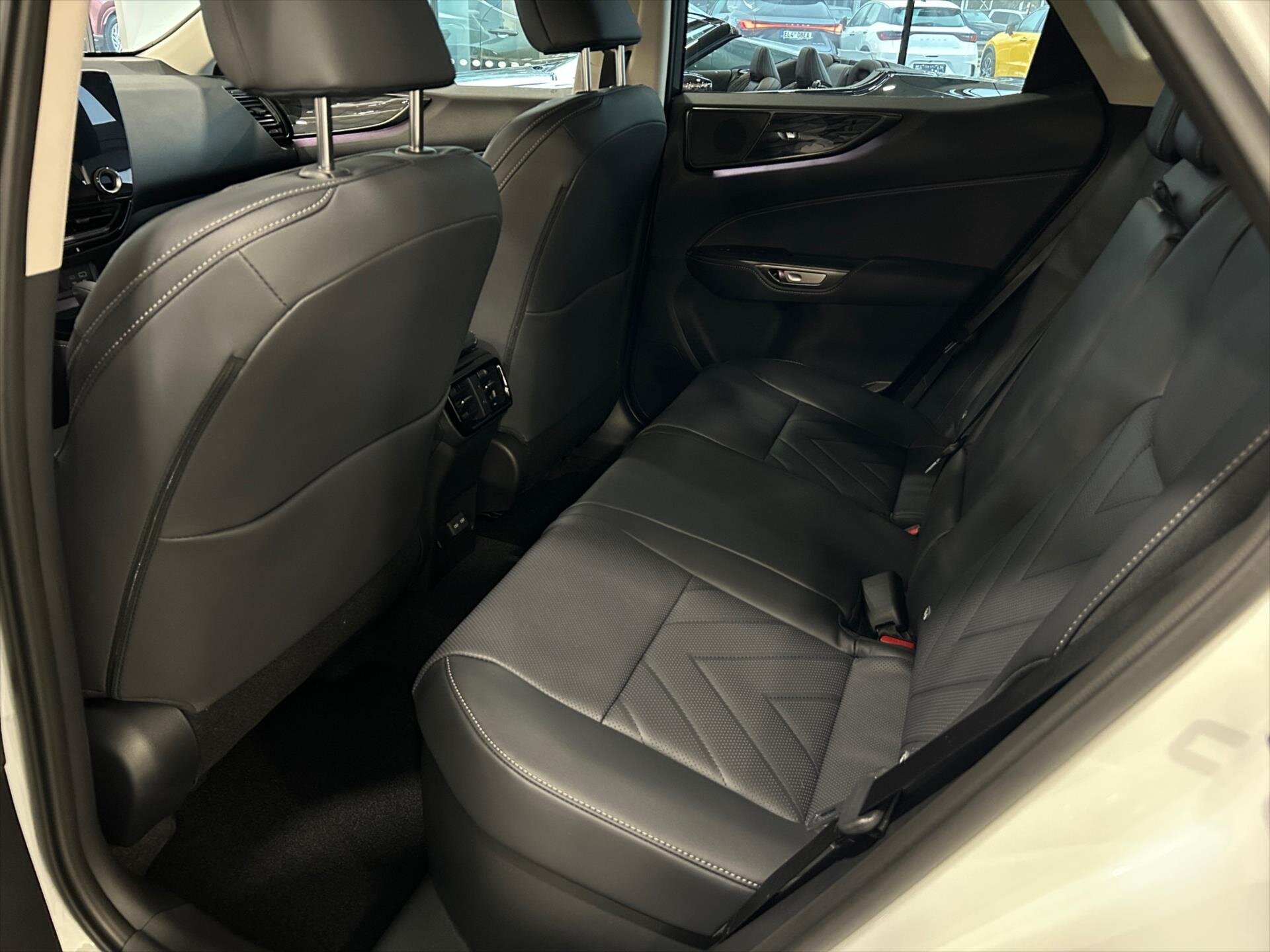 Lexus NX 350h SUV 2,5 l 179 kw