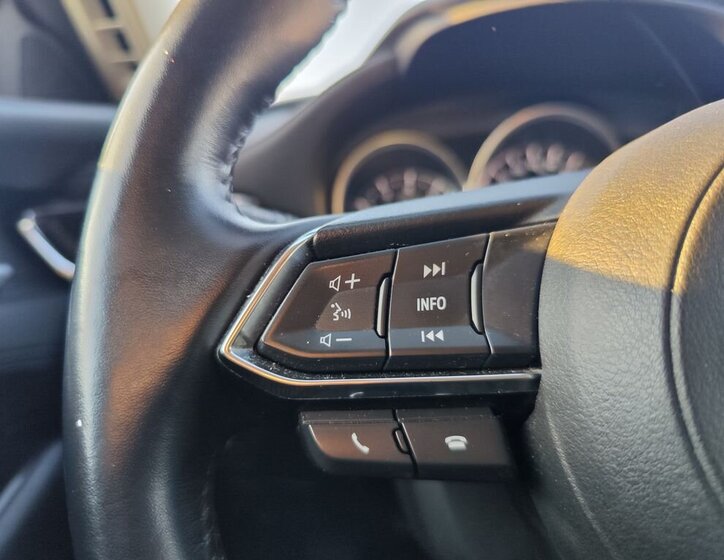 Mazda 6 Sedan 2,0 l 121 kw