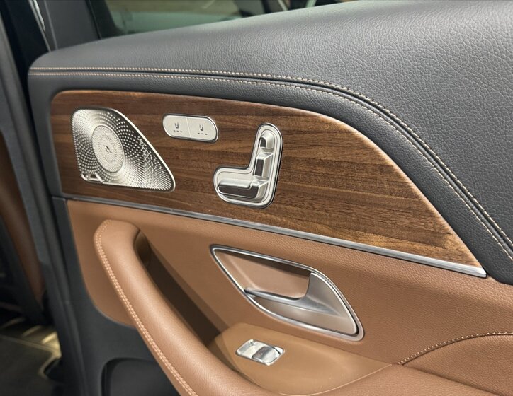 Mercedes-Benz GLS SUV / Terénní 3,0 l 270 kw