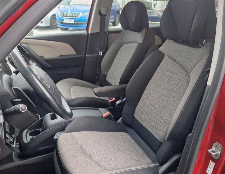 Citroën Grand C4 Picasso MPV 1,6 l 88 kw