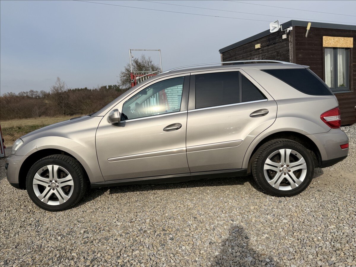 Mercedes-Benz Třídy M Kombi 3,0 l 165 kw