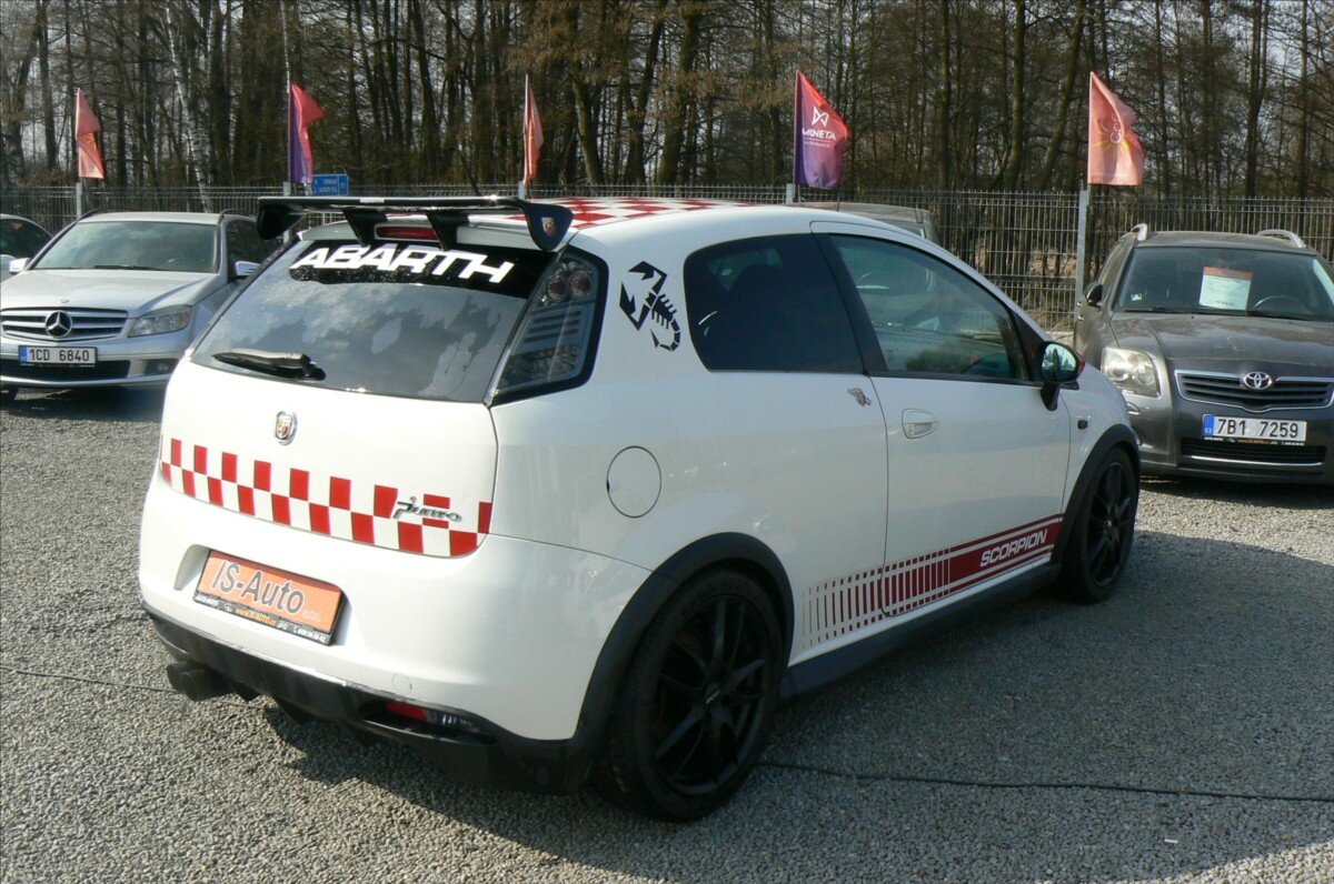 Fiat Grande Punto Hatchback 1,4 l 114 kw