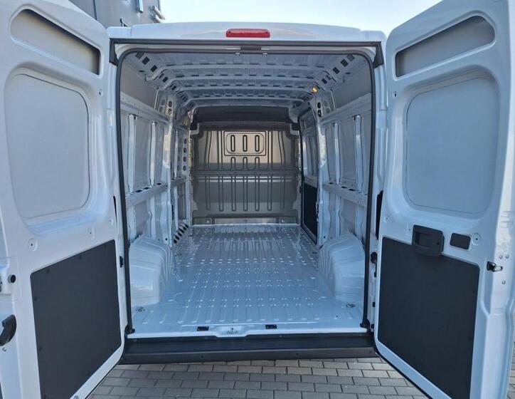 Peugeot Boxer 9