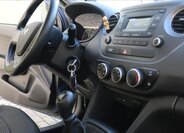 Hyundai i10 22