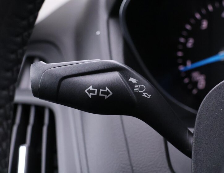 Ford Focus Kombi 998,0 74 kw