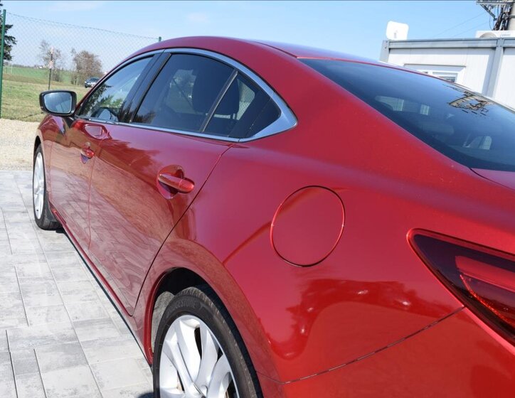 Mazda 6 Sedan / Limuzína 2,5 l 141 kw