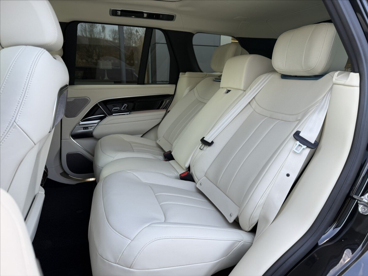 Land Rover Range Rover SUV / Terénní 4,4 l 390 kw