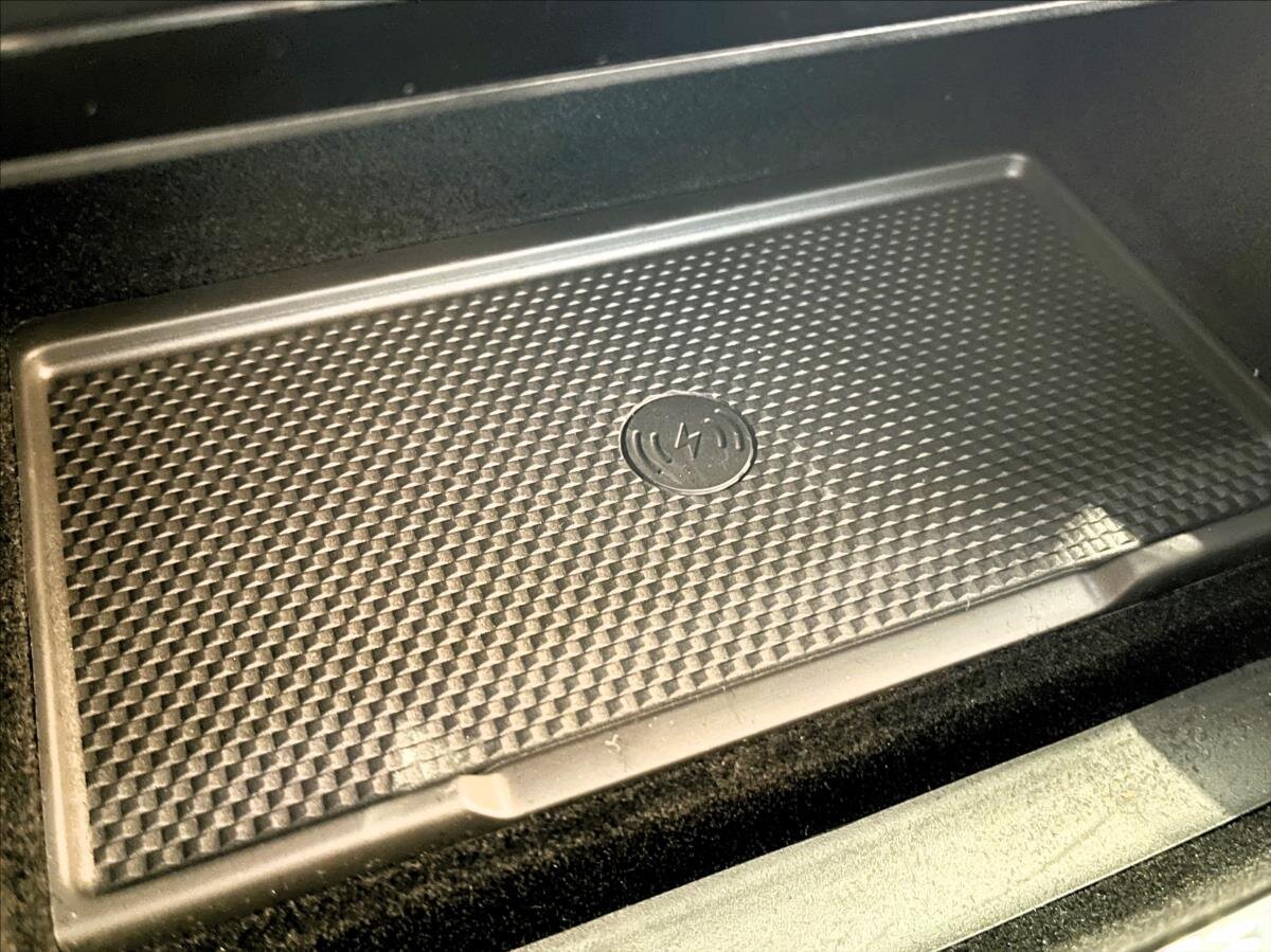 Land Rover Range Rover Sport SUV / Terénní 3,0 l 183 kw