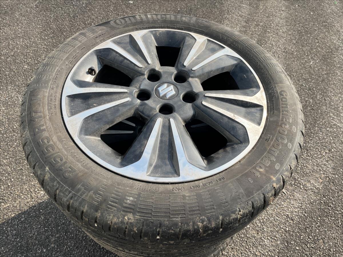 Suzuki Vitara SUV / Terénní 1,4 l 95 kw