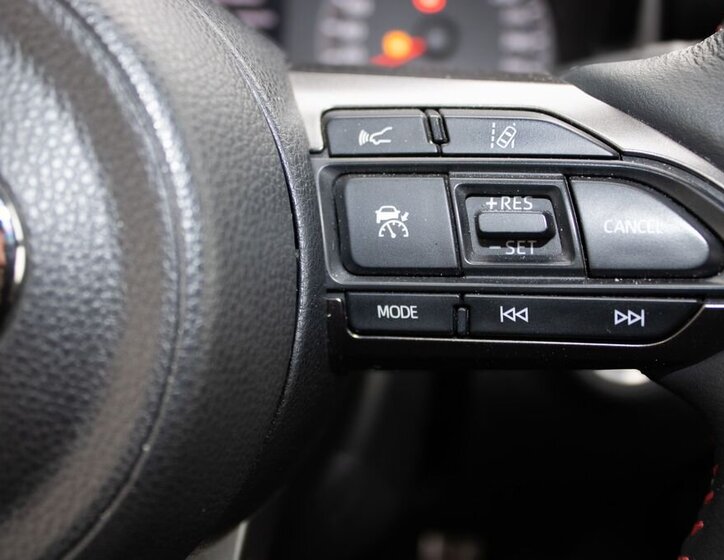 Toyota Yaris Hatchback 1,6 l 192 kw