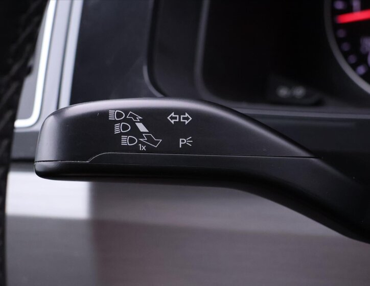 Volkswagen Multivan Kombi 2,0 l 150 kw